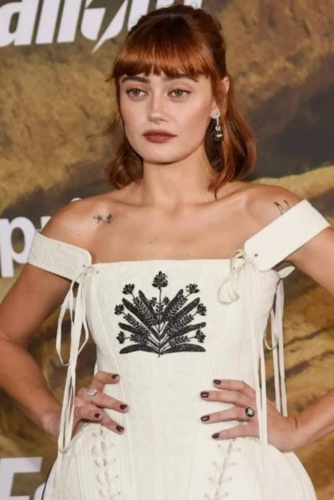 Elegant Finger Tattoos: Less Is More