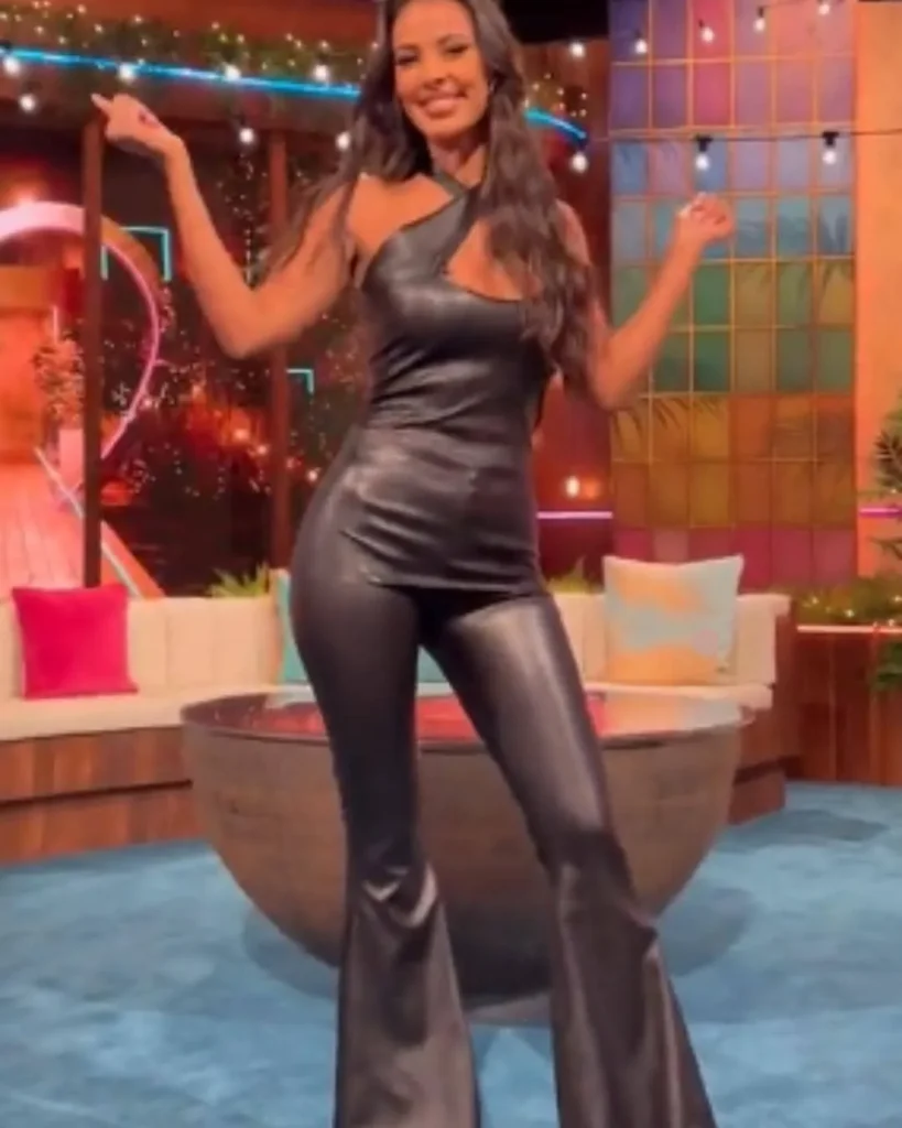 Upper arm tattoos are highly popular.